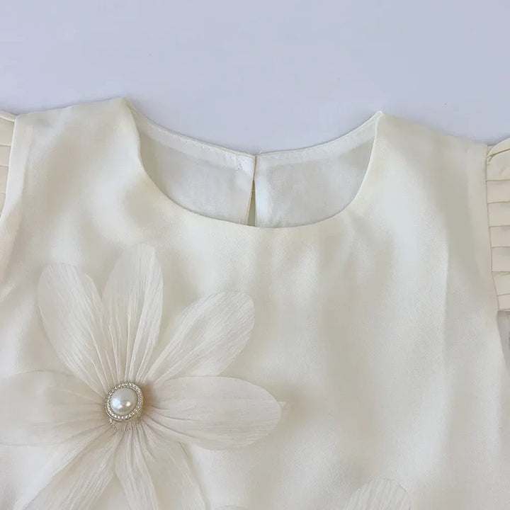 Florecer Real: Vestido Princesa con Flores 3D para Niña